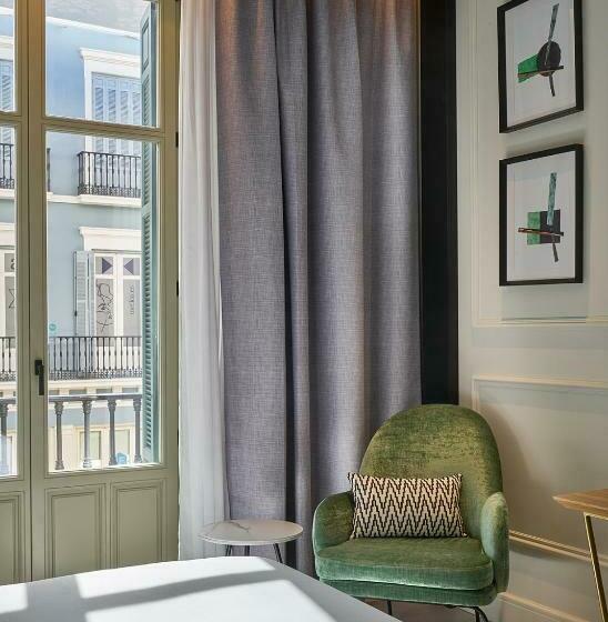 اتاق اکونومی, Vincci Larios Diez