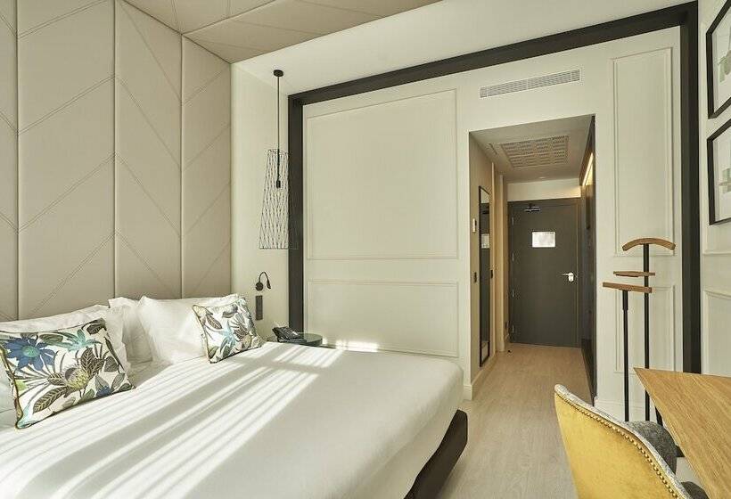 اتاق استاندارد با چشم‌انداز شهر, Vincci Larios Diez