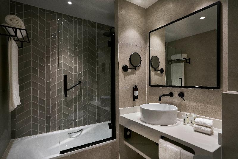 اتاق استاندارد سه نفره, Vincci Larios Diez