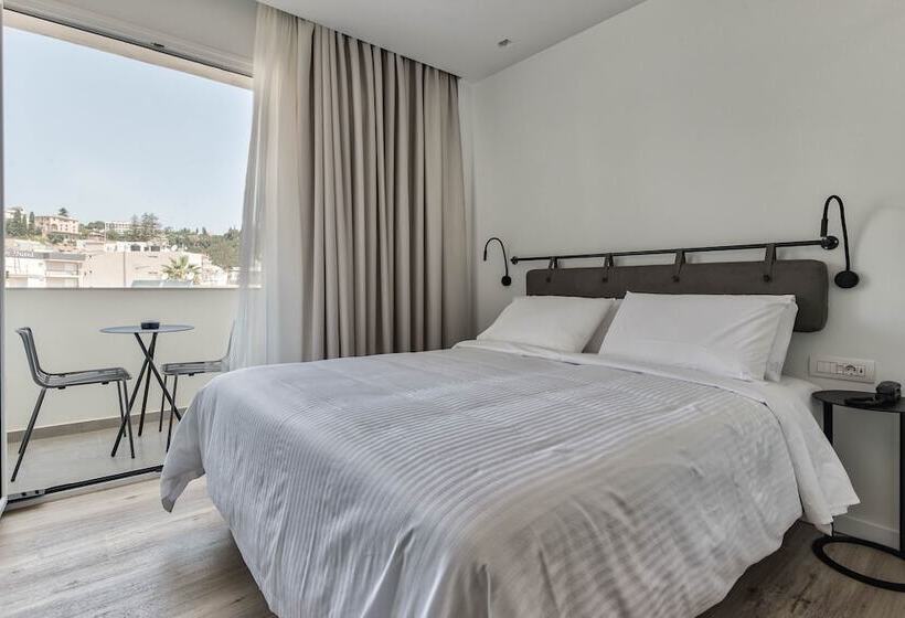 اتاق اساندارد با چشمانداز جانبی به دریا, Bitzaro Boutique