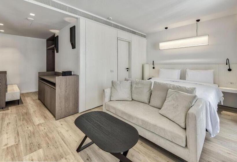 اتاق اجرایی, Bitzaro Boutique