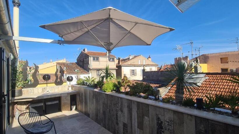 スタンダードルーム, Loveroom La Garçonn Hyeres