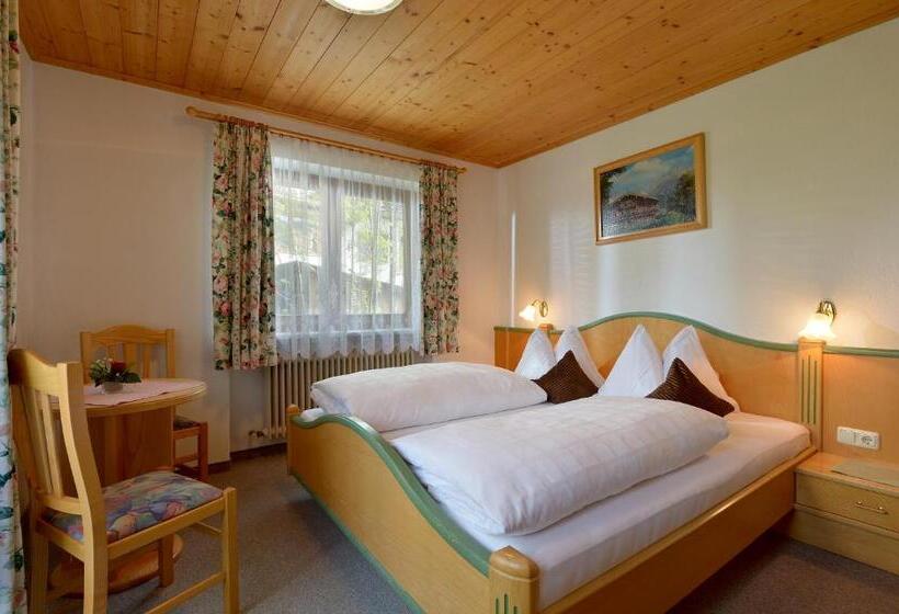 דירה בת חדר שינה 1 עם מרפסת, Appartement Pension Auhof