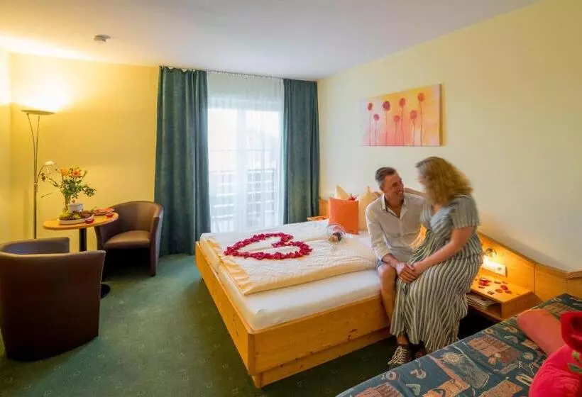 Comfort room with balcony, Garni Oasis Loipersdorf