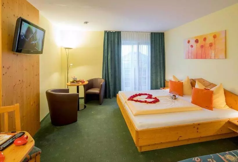 Comfort room with balcony, Garni Oasis Loipersdorf