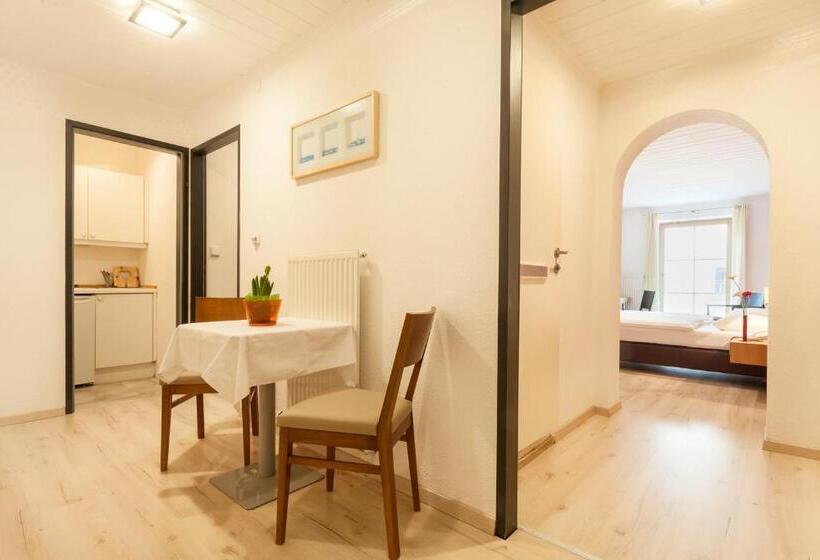 غرفة قياسية ثلاثية, .pension.golingen