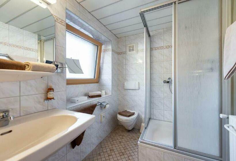 コンフォートルーム, Alpenrose