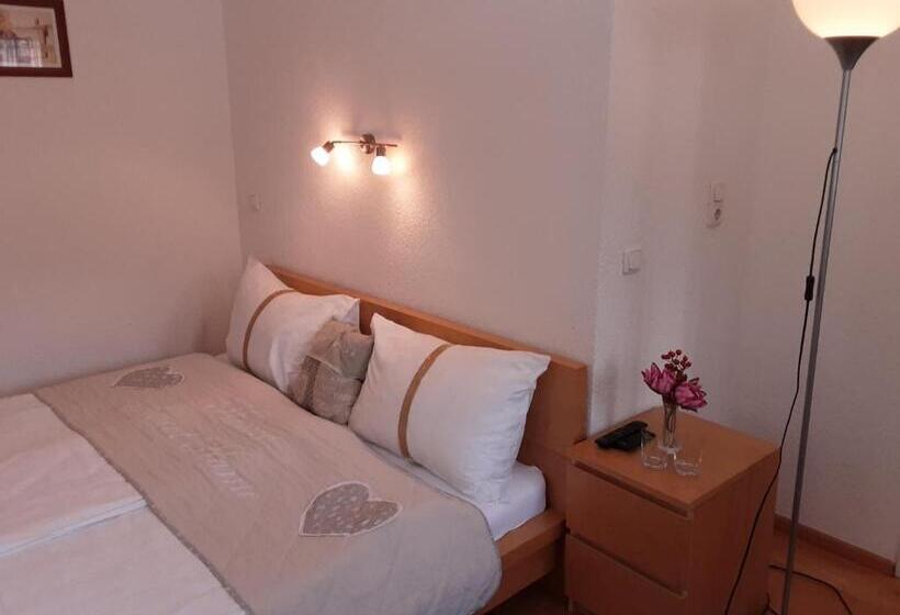 家庭套房, Apartment House Seerose