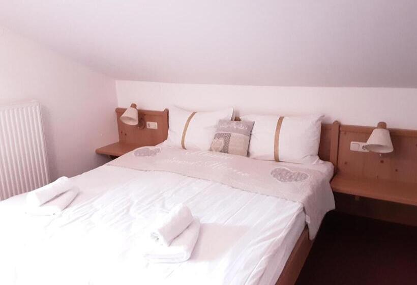 带3个卧室的豪华公寓, Apartment House Seerose