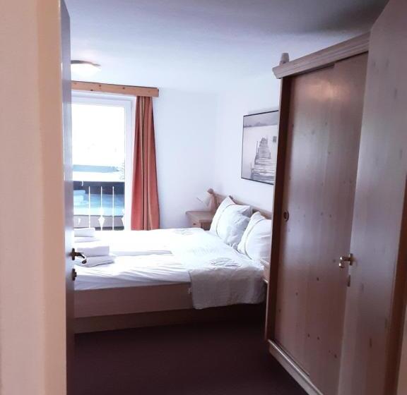 带1个卧室的高级公寓, Apartment House Seerose