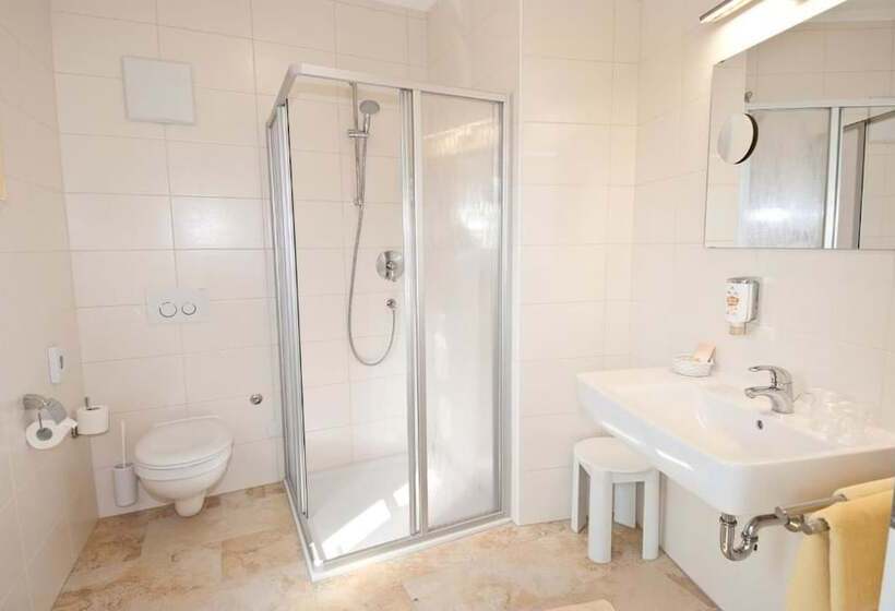 スタンダードルーム, Biedermeier Hof