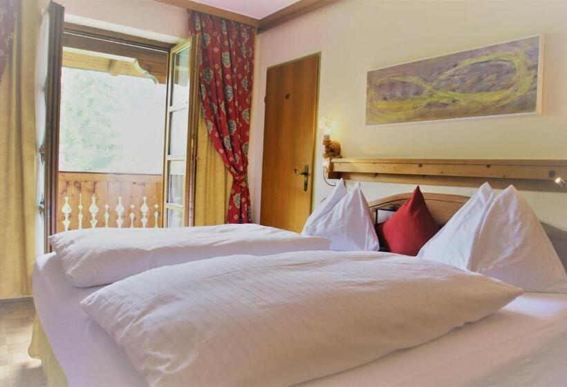 اتاق استاندارد با بالکن, Die Unterbergerin