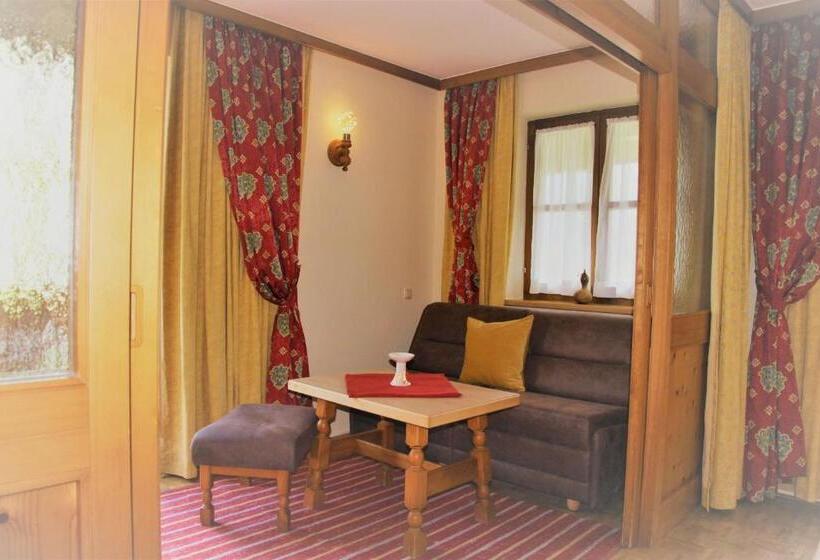 سوییت جونیور با بالکن, Die Unterbergerin