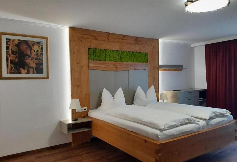 חדר דלוקס, Gasthofladen Schneeweiss