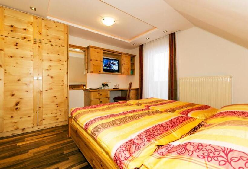 Номер Стандарт, Haus Helga