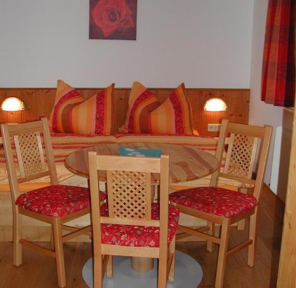 带2个卧室的公寓, Haus Helga