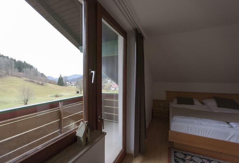 四人高级间, Jagdhof