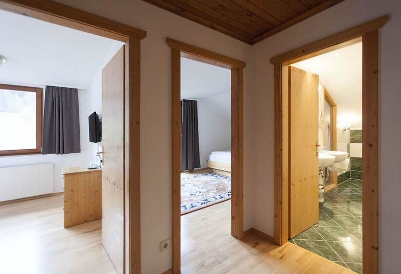 四人高级间, Jagdhof