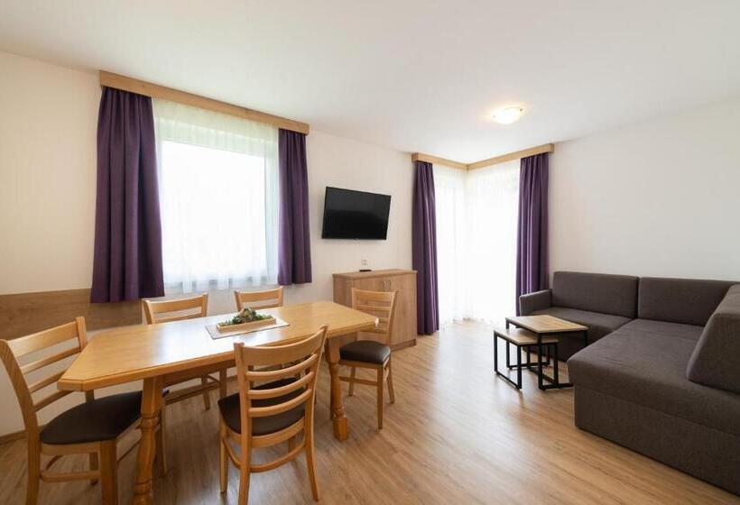 آپارتمان 2 خوابه, Pension Egger