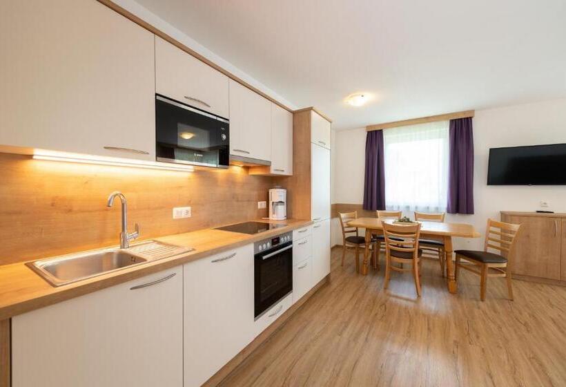 آپارتمان 2 خوابه, Pension Egger