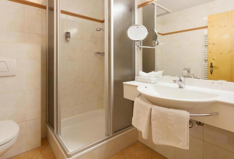 Quarto standard, Pinzger Tux