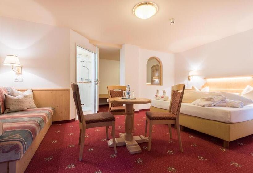 Quarto Comfort, Pinzger Tux