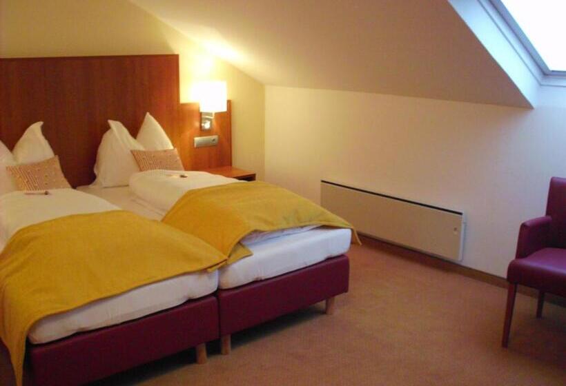 Номер Стандарт, Wachauerhof