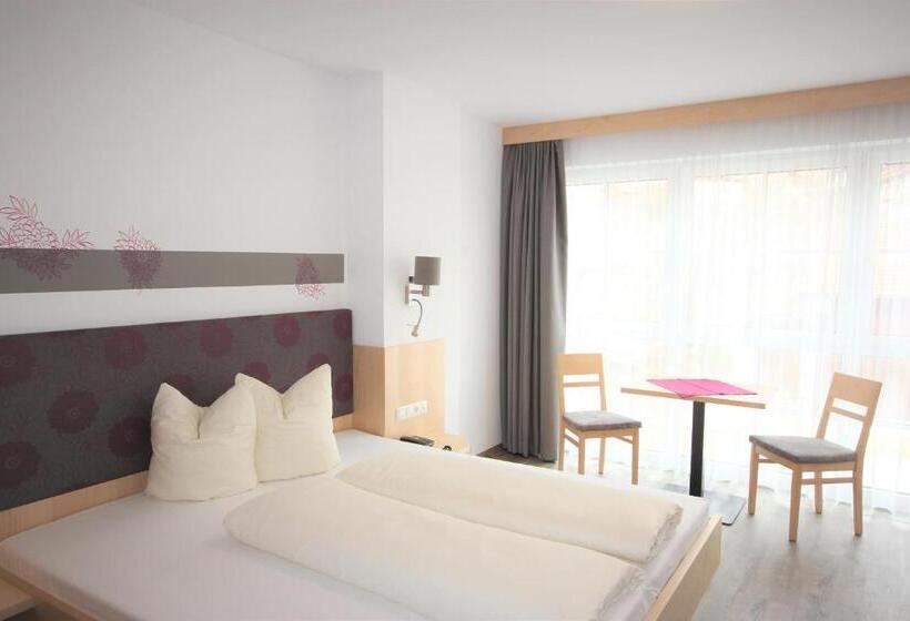 Четырехместный Номер Стандарт, Kinderhotel Stefan