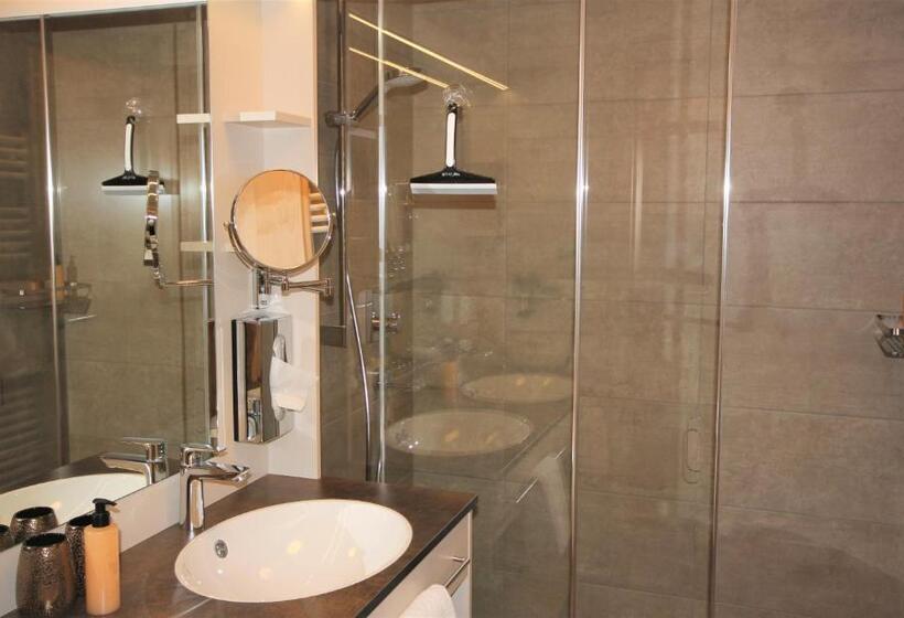 Четырехместный Номер Стандарт, Kinderhotel Stefan