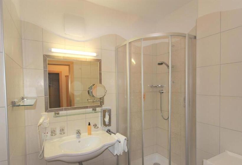 Апартаменты 2 Спальни, Kinderhotel Stefan