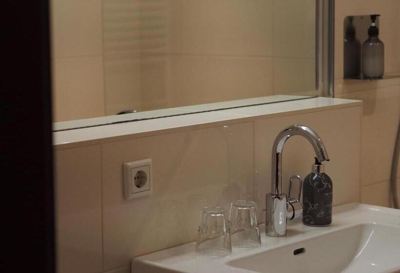 スタンダードシングルルーム, Landgasthof Santner