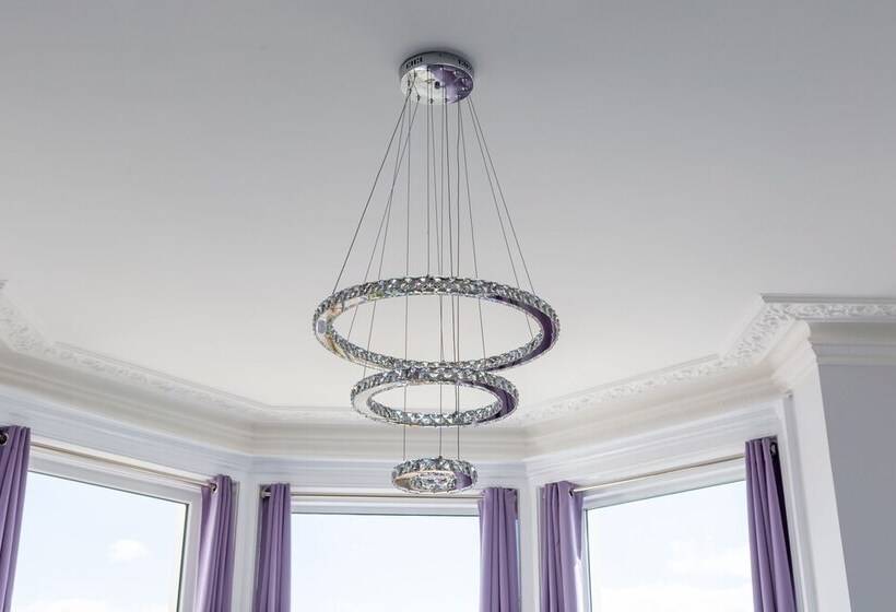 חדר סופריור לשלושה עם נוף לים, The Halcyon