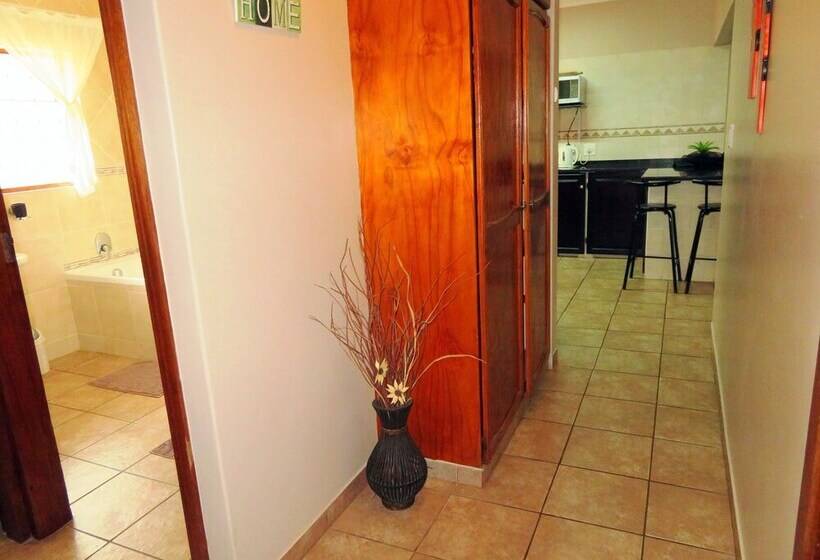 2人卧室家庭公寓, Little Eden St Lucia