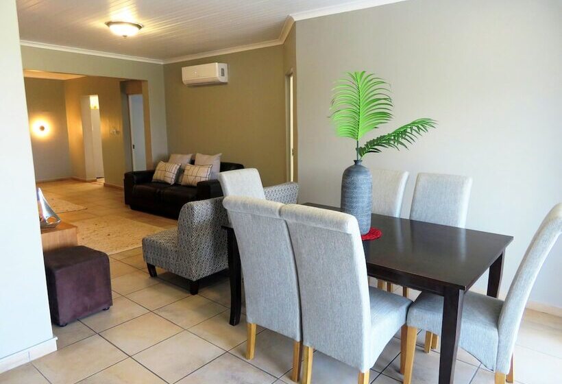 家庭公寓, Little Eden St Lucia