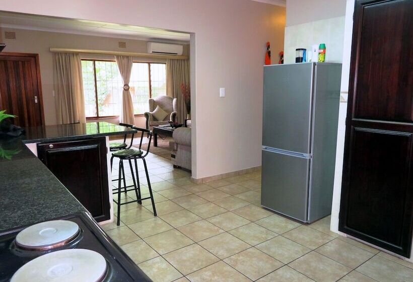 2人卧室家庭公寓, Little Eden St Lucia