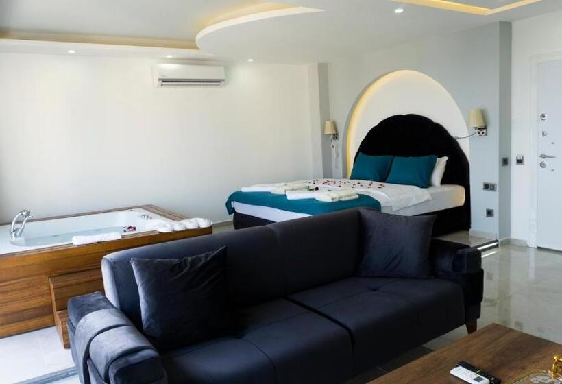 Deluxe Suite Sea View, Yelken Apart