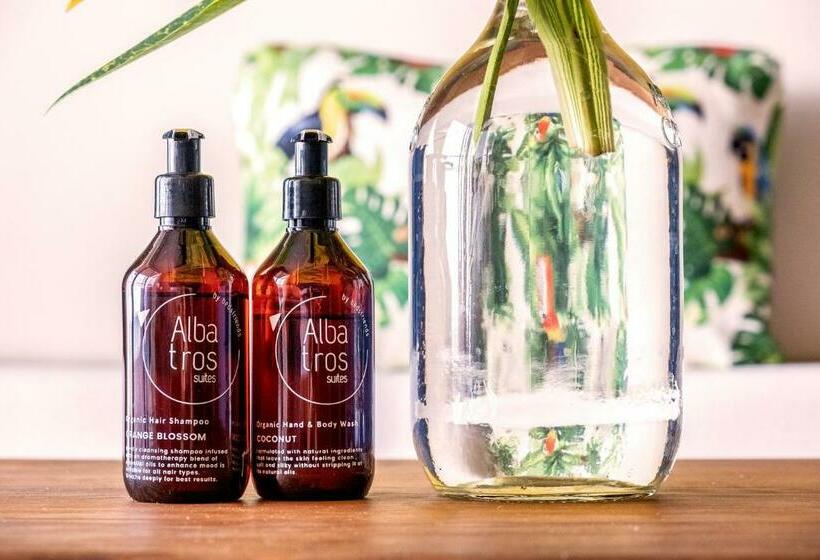 スイート, Albatros By Bedsfriends