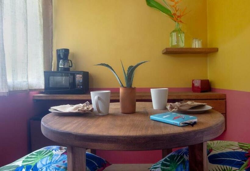 スイート, Albatros By Bedsfriends