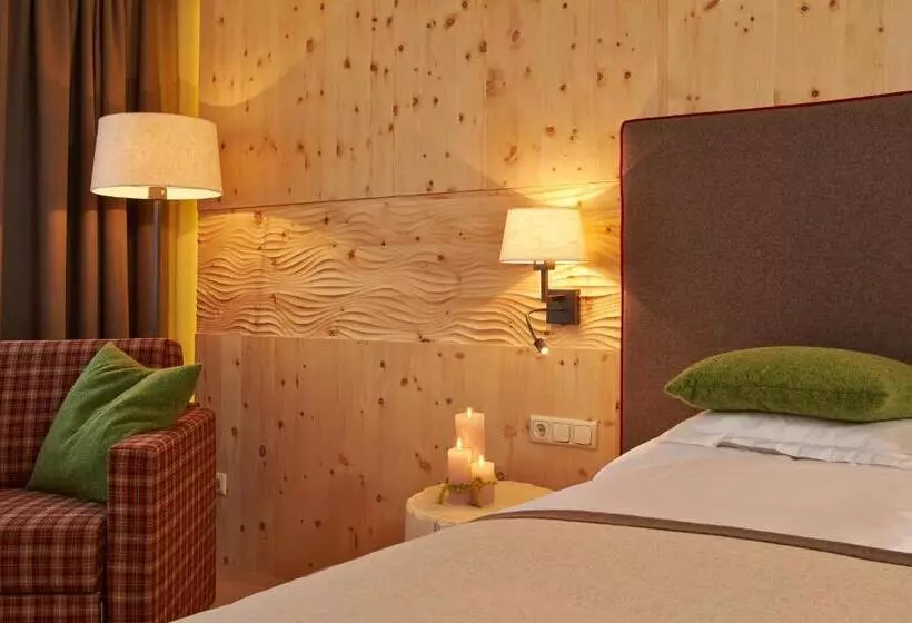 اتاق استاندارد, Alpeinernature Resort Tirol