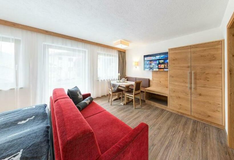 带1个卧室的带阳台的公寓, Birkenhof   Premium Apart & Suites