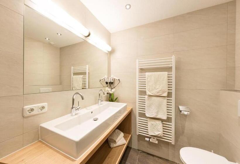 2-Bedroom Classic Apartment, Birkenhof   Premium Apart & Suites