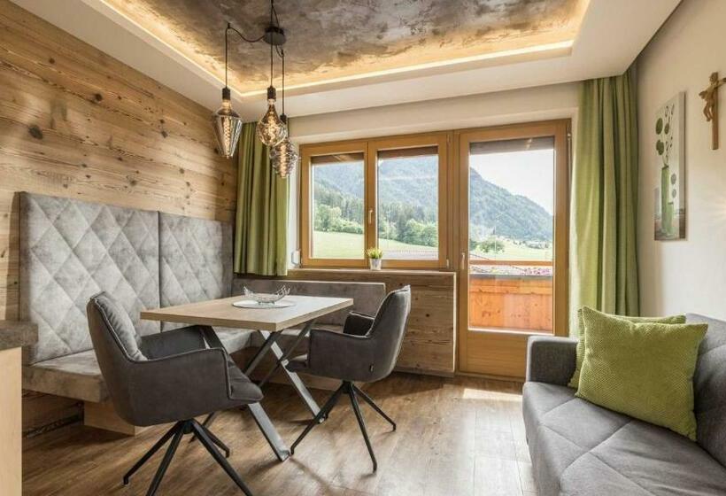 דירת קומפורט חדר שינה 1, Pension Alpina