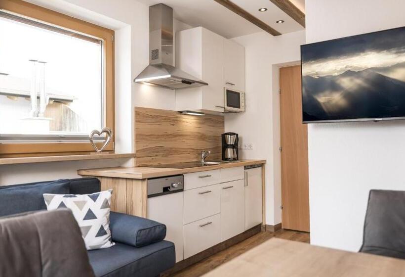 דירת שני חדרים, Pension Alpina