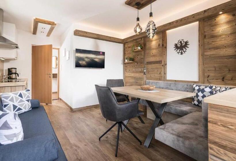 דירת חדר, Pension Alpina