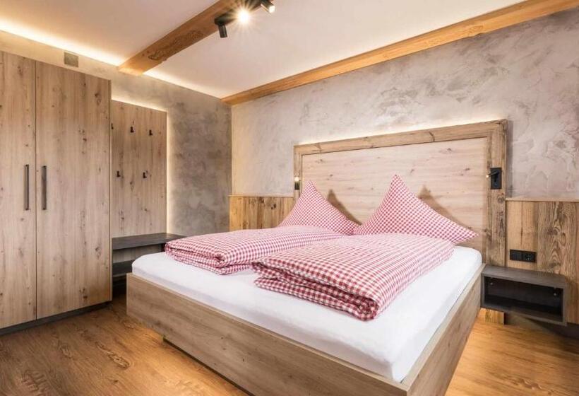 דירת שני חדרים, Pension Alpina