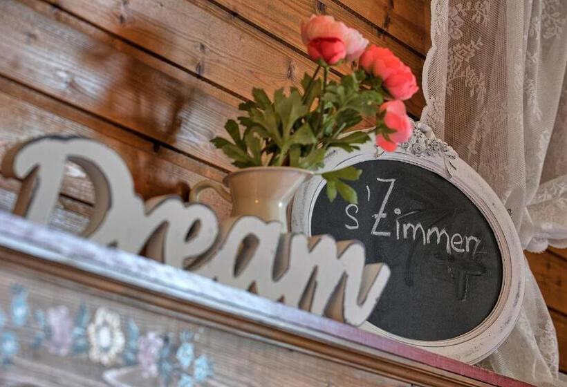 غرفة قياسية مزوَّدة بشُرفة, Pension Magdalena