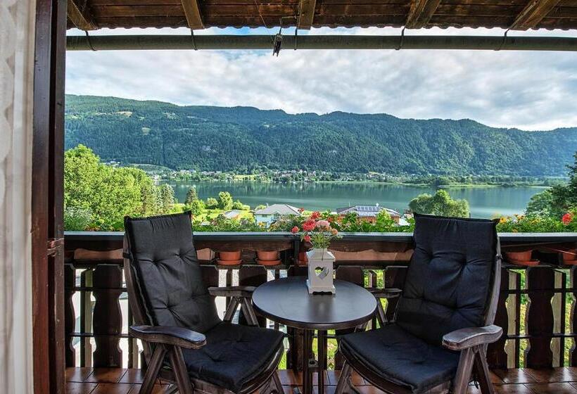 غرفة قياسية مزوَّدة بشُرفة, Pension Magdalena