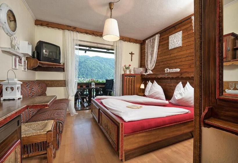 غرفة قياسية مزوَّدة بشُرفة, Pension Magdalena