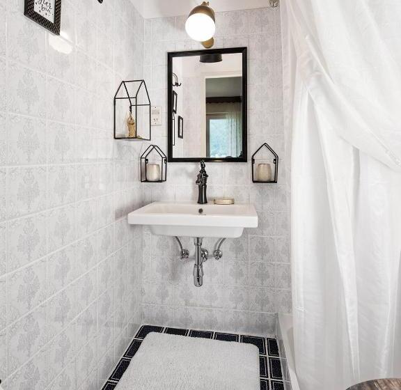 غرفة قياسية مزوَّدة بشُرفة, Pension Magdalena