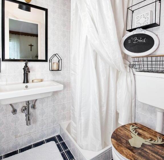 غرفة قياسية مزوَّدة بشُرفة, Pension Magdalena